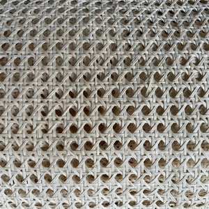 Hoja de bastón clásica de correas de ratán hecha de poste de ratán natural de Vietnam para proyectos de inserción de puertas manija para trabajos de diseño - Product Image 1