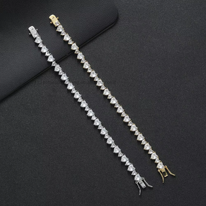 Pulsera de tenis con circonitas grandes y pequeñas en forma de corazón, pulsera de tenis con circonitas de tres garras, estilo hip-hop para chica. Tanjing - Product Image 2