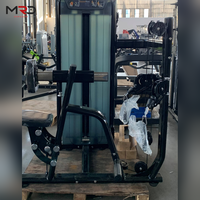 Máquina de Remo Profesional con Peso Ajustable, Apta para Uso Doméstico y Comercial.