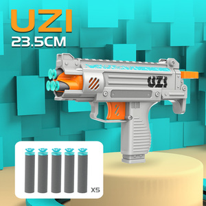 UZI Pistola Giocattolo Rotante con Dardi Morbidi, Proiettili in Schiuma EVA, Design a Rotazione Manuale, Regalo Sicuro per <span class=keywords><strong>Giochi</strong></span> di Ruolo per Ragazzi, Gioco da Interno ed Esterno - Product Image 4