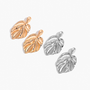 Boucles d'oreilles pendantes texturées en forme de feuille plaquées or/argent <span class=keywords><strong>ZAA</strong></span> Fashion - Boucles d'oreilles minimalistes abstraites en forme de feuille pour femmes - Product Image 3