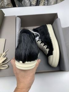 Chaussures décontractées à lacets pour hommes, chaussures de skate en fourrure véritable, style urbain tendance et à la mode. - Product Image 5