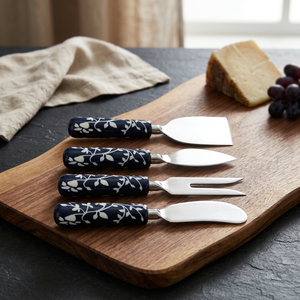 Ensemble de planches à fromage en bois d'acacia et bambou, style floral moderne, artisanat en résine, idéal pour l'accueil et les cadeaux, kit de service 4 pièces - Product Image 1