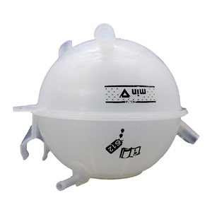 1K0121407A 1K0121407 Réservoir d'expansion de liquide de refroidissement de radiateur de voiture pour Vw Passat B7 1.4 1.8 2.0T Magotan 942 B7L 1.4T 9X2 B6 1.8T Sagitar - Product Image 4