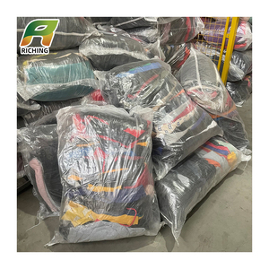 เสื้อผ้ามือสองขายส่ง เกรด B คละแบบ แจ็คเก็ต ยูนิเซ็กซ์ เสื้อผ้ามือสอง ฟาร์โด เดอ รูปาส อูซาดัส - Product Image 1