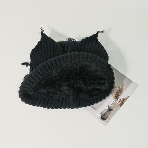 Adorable Gorro de punto con orejas de gato a rayas de invierno con orejas de zorro - Product Image 6