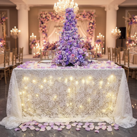 Chemin de table en fleurs artificielles en soie de haute qualité, style moderne, avec des couleurs rose et rouge pour les décorations de mariage