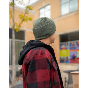 Gorro con Puño Haakwear, Color Verde Bosque, Accesorio Deportivo de Invierno, Hecho en Estados Unidos - Product Image 6