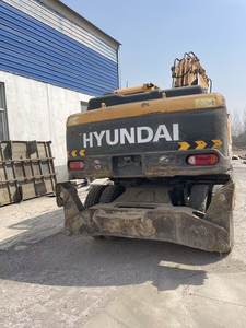Mini-excavatrice électrique Hyundai 210LC-7 d'occasion, garantie 1 an, 4 roues motrices, moteur Cummins, prix bas, capacité de la benne de 0,48 m³ - Product Image 3