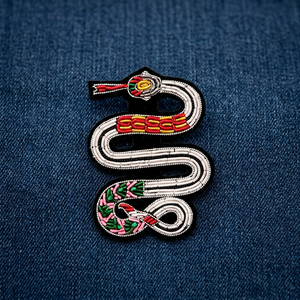 DISEÑO DE SERPIENTE INSIGNIA BORDADA SEDA - Product Image 2