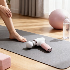 Mini Pistola Massaggiante Professionale per Fascia, 3200 RPM, Super Silenziosa 50dB, 3 Accessori, Design Compatto 1500mAh - Product Image 4