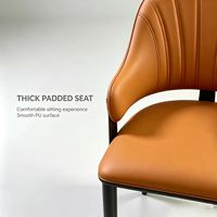 Chaise de salle à manger italienne haut de gamme, design nordique moderne, en cuir léger de luxe, dossier confortable pour la maison, l'hôtel, les négociations, en métal