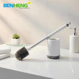 Ensemble de nettoyage de toilettes en caoutchouc, brosse de toilette en silicone à long manche sans coin mort - Product Image 1