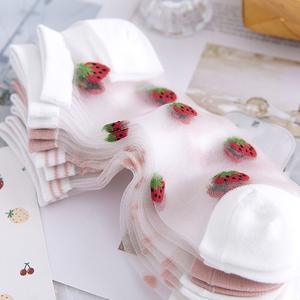 Calcetines transpirables de <span class=keywords><strong>cristal</strong></span> transparente de seda helada calcetines cortos dulces de fresa de fruta de barco para calcetines Kawaii - Product Image 3