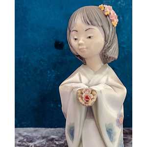 Figurine en verre teinté Dionigi Lladro Geisha - Product Image 4