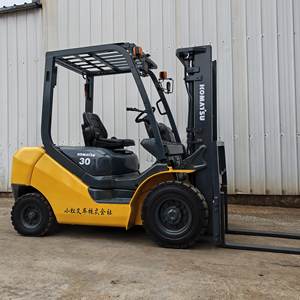 Montacargas Usado Komatsu de 3 Toneladas y 3 Metros con Entrega Rápida, Precio Bajo, Motor Diésel Japonés Original, Montacargas de Combustión Interna - Product Image 4