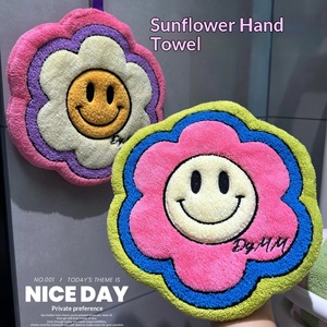 <span class=keywords><strong>Asciugamano</strong></span> <span class=keywords><strong>da</strong></span> Cucina in Microfibra di Corallo a Forma di Girasole, Ricamato, Assorbente, Extra Spesso 24*24cm, Appendibile - Product Image 1