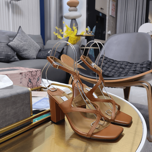 Sandales Jimmy à talon carré pour femme, à brides et bout ouvert, idéales pour mariage, demoiselle d'honneur, bal de promo et événements - Product Image 1