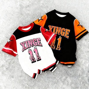 โรงงาน OEM ขายส่งเสื้อฟุตบอลออกแบบโลโก้ทีมตามสั่ง เสื้อผ้ากีฬา เสื้อยืดทรงบ็อกซี่สำหรับกีฬาในมหาวิทยาลัย ออกกำลังกาย ฝึกซ้อม แบบยูนิเซ็กส์ - Product Image 3