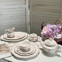 Service de table en céramique rose vintage français, motif floral romantique, fabrication chinoise, design minimaliste, théière en relief, pour le thé de l'après-midi, en stock