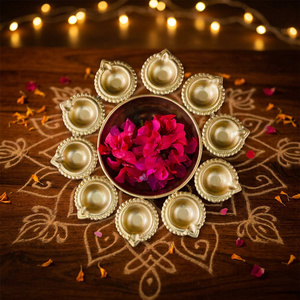 Urli de iluminación atemporal con Diya de metal para espacios espirituales de resplandor festivo y celebraciones para Diwali - Product Image 5