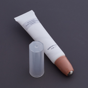 Tubo Cosmético Roll-on al por Mayor con Aplicador de Bola Metálica y Tapa Octogonal Translúcida, Tubo Exprimible Blanco Personalizado con Impresión - Product Image 5