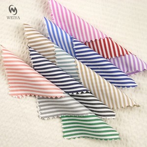 เส้นด้ายทอสีแดงสีขาวย้อม TC ผ้าฝ้ายลายทางโพลีเอสเตอร์สำหรับเสื้อผ้า - Product Image 3