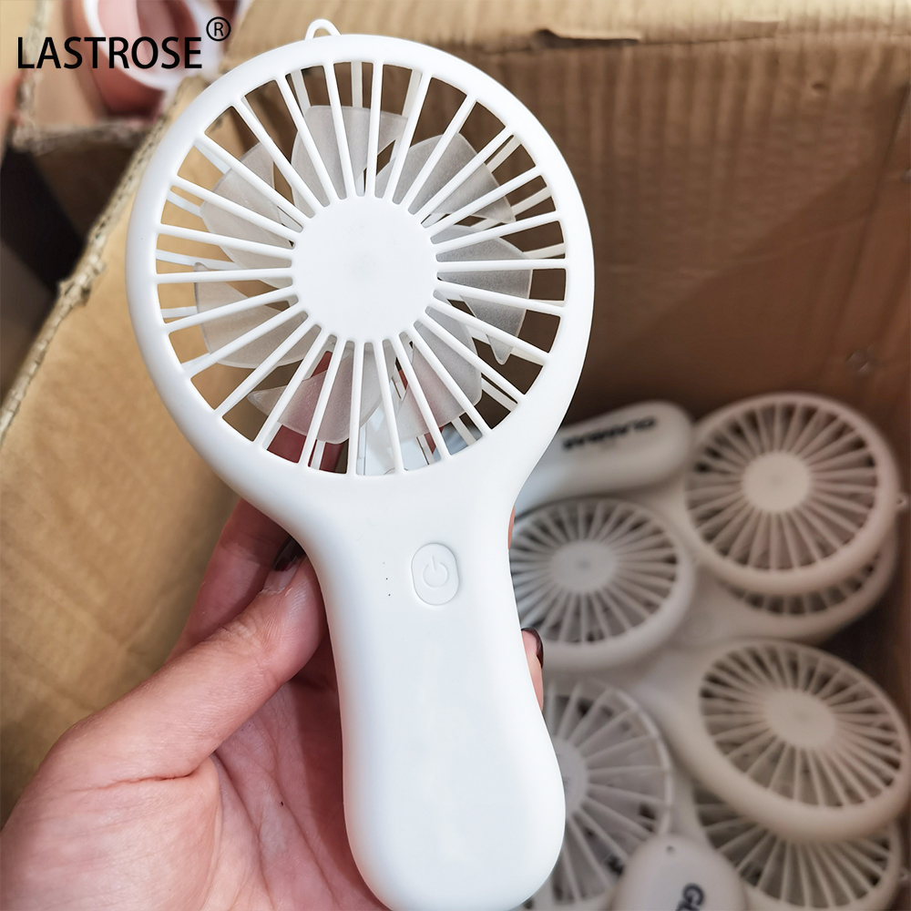 secador de abanico de pestañas blanco