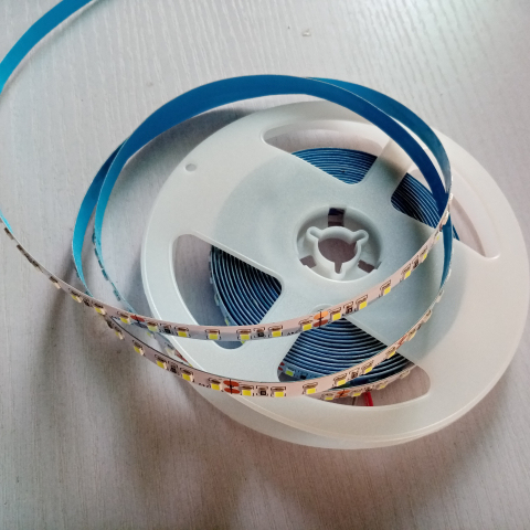 Economical Ultra-Bright SMD2835 LED Strip Light DC 24V/12V 120 Led/m IP20 Rating