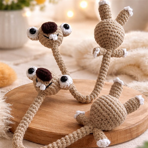 Llavero de ganchillo con dijes de margarita, mini colgante de flor amigurumi hecho a mano, para adorno de bolso, regalo, llavero - Product Image 4