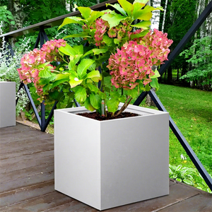 Jardinera Cuadrada Blanca de Acero, Diseño Americano, 24 Pulgadas, 55L de Capacidad, Resistente a los Rayos UV, Ecológica y Duradera - Product Image 1