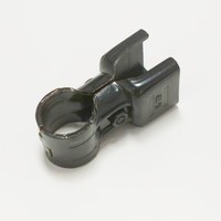 Conector Cruzado de un Solo Lado para Tubos Lean de 28 mm, Serie HJ, Electroforético