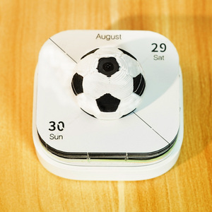 2026 beaux cadeaux de football <span class=keywords><strong>calendrier</strong></span> 3D quotidien bloc-notes papier artisanat déchirer Graduation cadeau Sculpture 3D bloc-notes pour garçon - Product Image 1