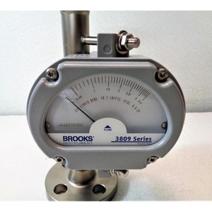 Medidor de Flujo Másico Brooks FP33CA SFP32WA, Controlador de Flujo de Alta Precisión para Aplicaciones Industriales - Product Image 4