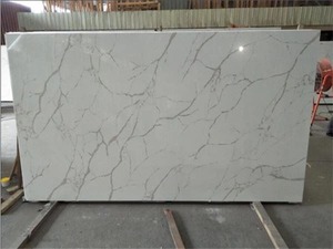 Calacatta Galatic C0010 – Surface Premium avec un design élégant à fines veines - Product Image 1