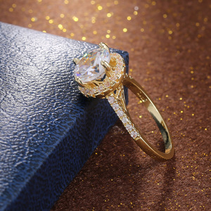 Anello vintage con design a pietra intarsiata per donna, gioiello elegante e alla moda - Product Image 2