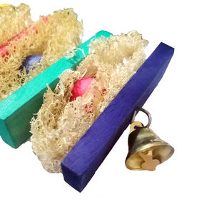 Giocattoli per Pappagalli in Luffa Naturale e Legno Resistente, Colorati Giochi da Masticare per Uccelli, Altalena per Pappagalli e Macaw - Product Image 6