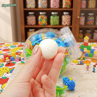 Bonbons mous fourrés aux fruits, en forme de bloc, multicolores, au goût sucré, en boîte, fabriqués en usine, assurant une production sûre et hygiénique