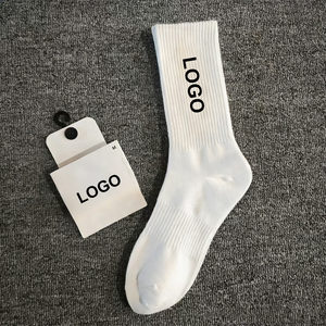 Calzini Sportivi Traspiranti con Logo Personalizzato, Design in Cotone Ricamato, Calzini da Basket per Uomo e Donna - Product Image 3