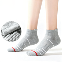Chaussettes de course personnalisées, athlétiques, avec coussinets, tricotées, respirantes, anti-odeurs, séchage rapide, absorbant la transpiration, imprimées numériquement, en nylon/coton