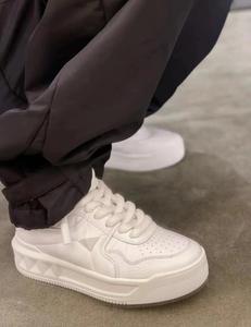 Nuova vendita calda consegna <span class=keywords><strong>veloce</strong></span> scarpe sportive rivetto di design da donna scarpe da Tennis da uomo - Product Image 5