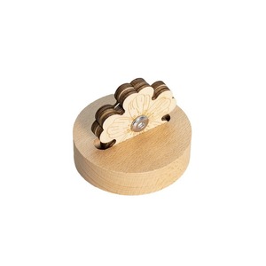 Coupe-fil en bois massif Daisy, outil artisanal, dispositif de coupe de fil de bureau - Product Image 5