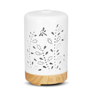 Diffuseur d'arômes en céramique 100 ml, humidificateur ultrasonique pour usage domestique avec base en bois - Product Image 4