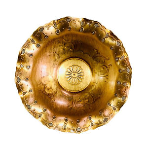 Venta al por mayor de platos desechables de plástico para servir platos de cargador de oro Retro Para fiestas de boda y cenas-Pedido mínimo 100 piezas - Product Image 4