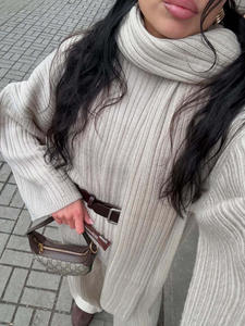 Nuovo Set Moda Autunno 2025 per Donna, Vendita all'Ingrosso, Maglione Lavorato a Maglia con Collo Tondo e Pantaloni a Gamba Larga, Motivo Tinta Unita per Uso Quotidiano - Product Image 3