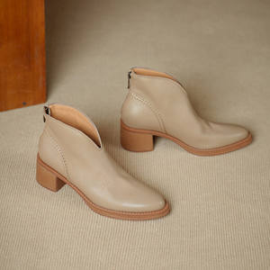 Bottines à talons épais, élégantes et polyvalentes, bottes fines mi-mollet pour l'automne et l'hiver - Product Image 1