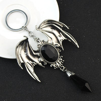 Collier pendentif rétro populaire d'Halloween, style gothique européen et américain, ailes de chauve-souris Victoria incrustées de pierres précieuses