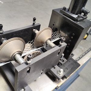 เครื่องผลิตลูกปัดมุมตาข่ายแบบขยายทำจากเหล็กอัตโนมัติเต็มรูปแบบ - Product Image 4