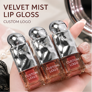 Gloss à lèvres naturel avec fini velours mat nude, formule anti-transfert pour maquillage de soirée, produit cosmétique en marque blanche - Product Image 1
