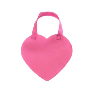 Wholesale <b>Small</b> Size Eco Friendly Plain Pattern Cartoon Heart Shaped Custom Logo Blank Canvas & Non Woven <b>Tote</b> Shopping <b>Bag</b> - Product Image 1